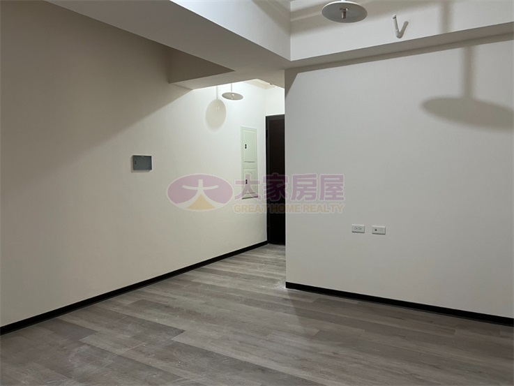 ㇮;獨賣丹佛花都次頂樓2房車位房屋室內格局與周邊環境