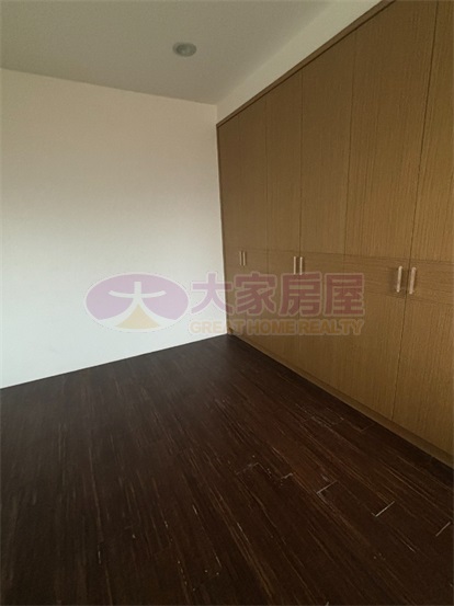 宜商學區巷弄透天房屋室內格局與周邊環境