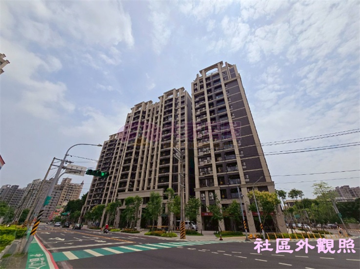 沒住過首綻GO1二房+平車房屋室內格局與周邊環境