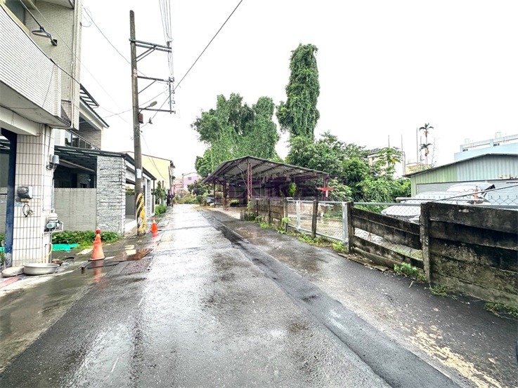 竹山市區建地房屋室內格局與周邊環境