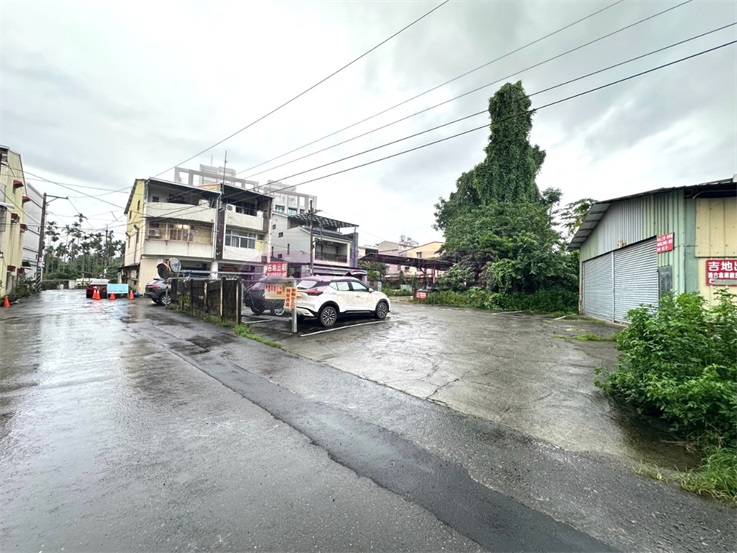 竹山市區建地房屋室內格局與周邊環境