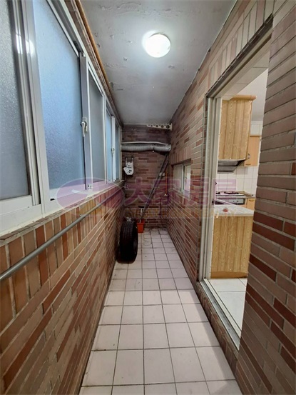 平鎮-北勢國小雙車花園透天房屋室內格局與周邊環境