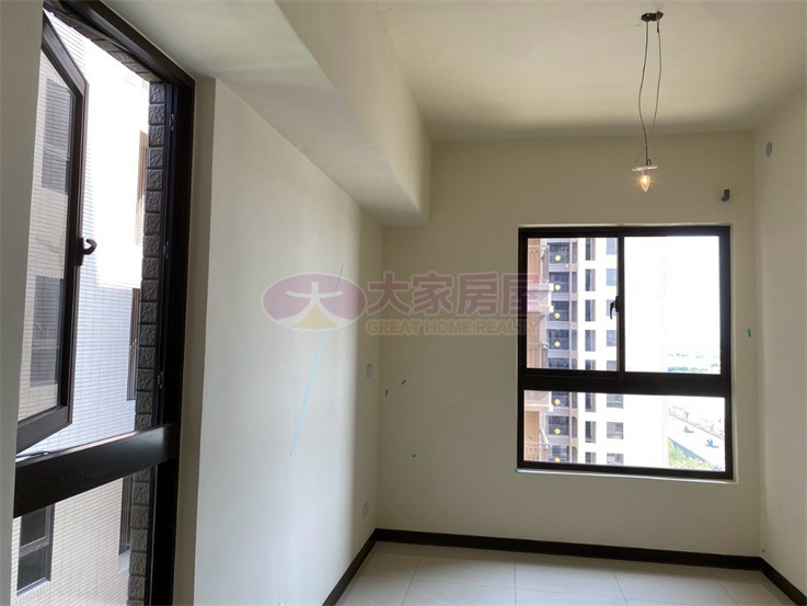 台南佳展大景美兩房房屋室內格局與周邊環境