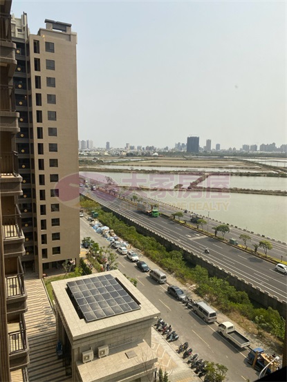 台南佳展大景美兩房房屋室內格局與周邊環境