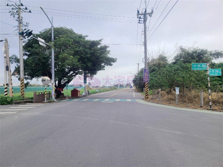 二崙都計內農地房屋室內格局與周邊環境