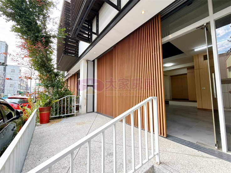 虎尾圓環雙車精美店住房屋室內格局與周邊環境