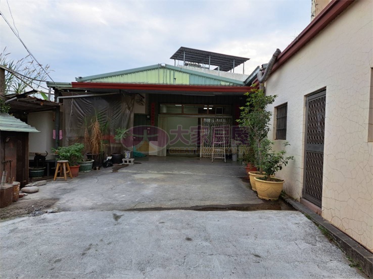 草屯投資必勝建地房屋室內格局與周邊環境