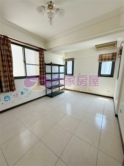 14期洲際漢神百貨旁雙車別墅房屋室內格局與周邊環境