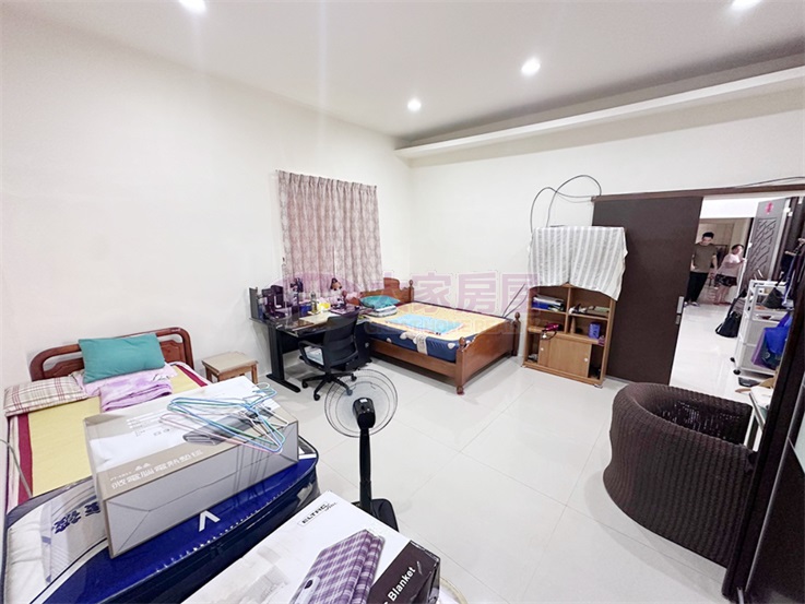 近彰草路大庭院透天房屋室內格局與周邊環境