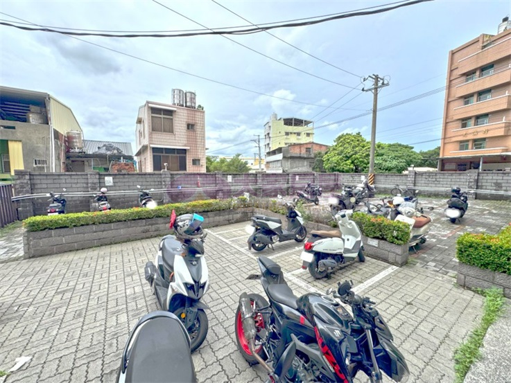 大葉輕屋齡高投報4套房房屋室內格局與周邊環境