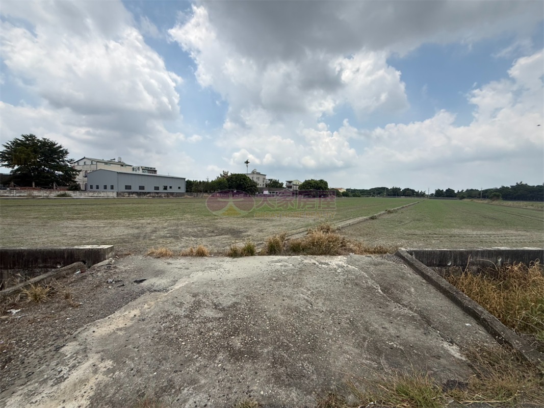 土庫145縣道旁5.14分農地房屋室內格局與周邊環境