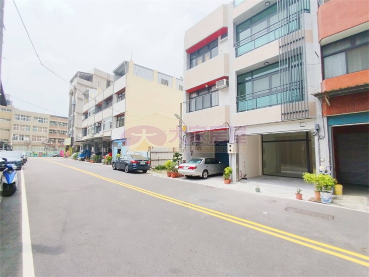 忠孝精品店墅房屋室內格局與周邊環境