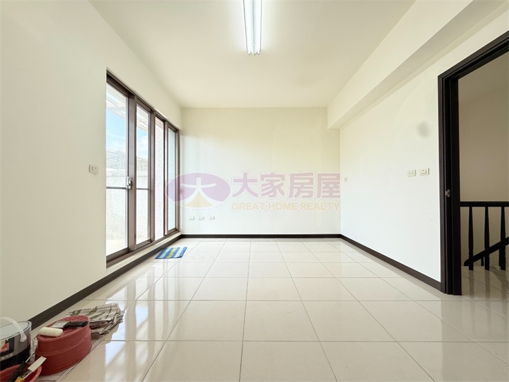 花壇三家春可隔孝親房邊間美墅房屋室內格局與周邊環境