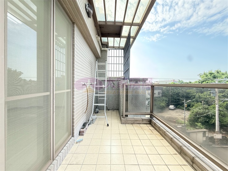花壇三家春可隔孝親房邊間美墅房屋室內格局與周邊環境