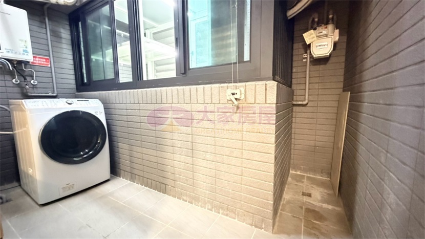 佳泰大崇德3房平車精裝戶房屋室內格局與周邊環境