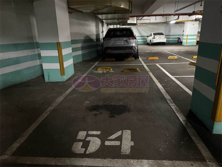 文心森林公園熊貓帝國大四房平車房屋室內格局與周邊環境