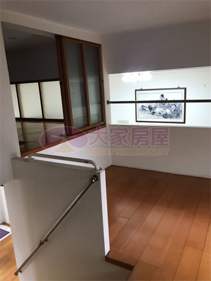 五期稀有震後三房平車房屋室內格局與周邊環境