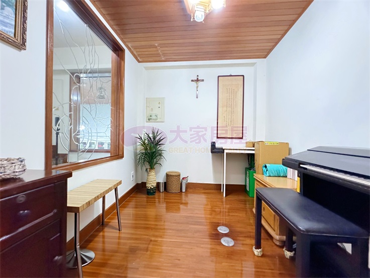 縣府近百坪五套房豪墅房屋室內格局與周邊環境