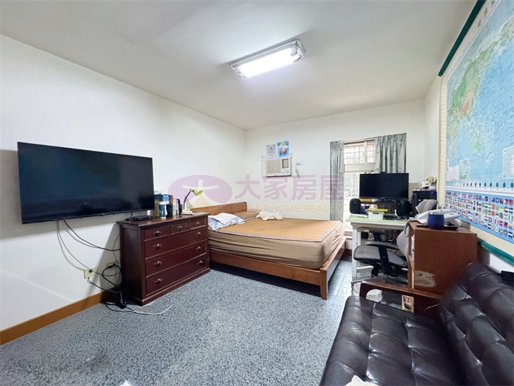 縣府近百坪五套房豪墅房屋室內格局與周邊環境