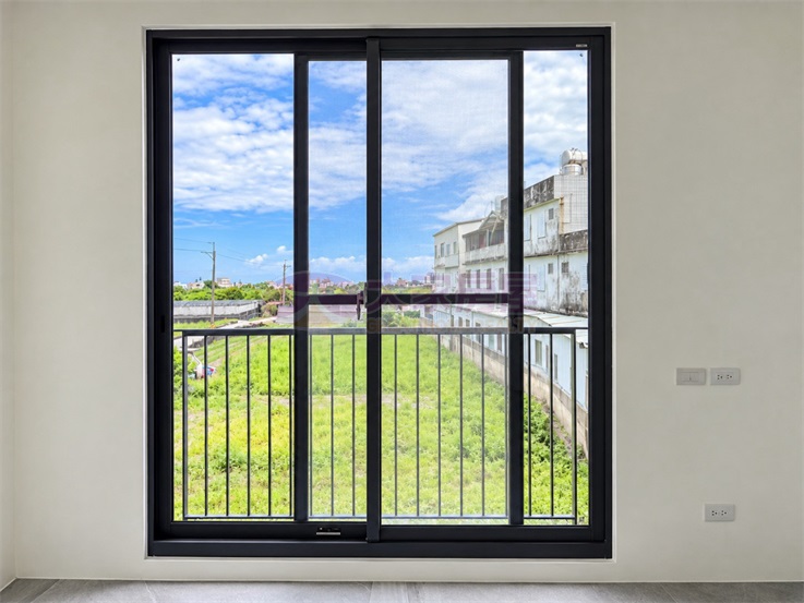 城市庭園現代農舍房屋室內格局與周邊環境