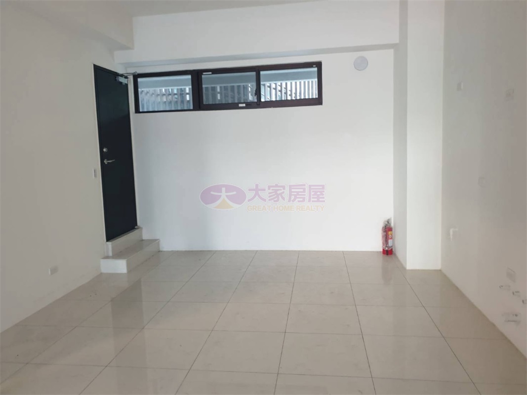 臺南市東區黃金店面稀有釋出房屋室內格局與周邊環境