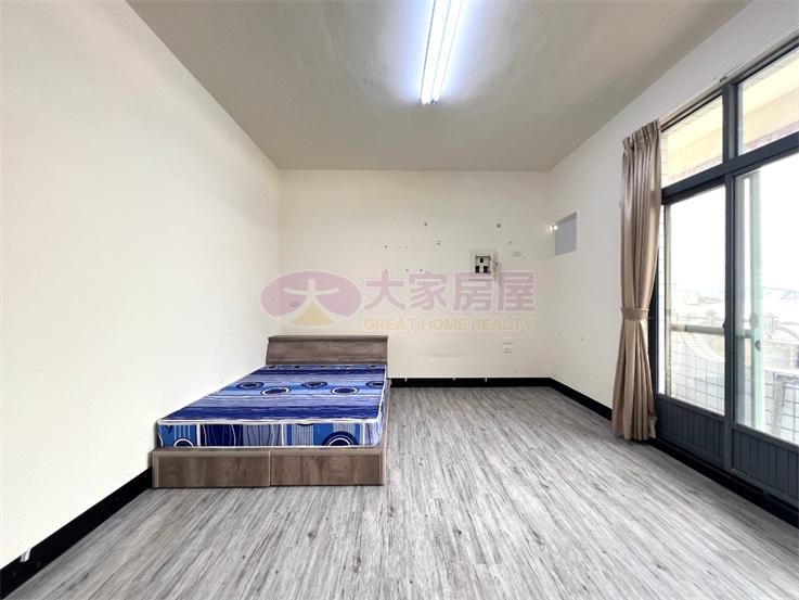屏東市歸仁靜巷透天,四套房宜居房屋室內格局與周邊環境