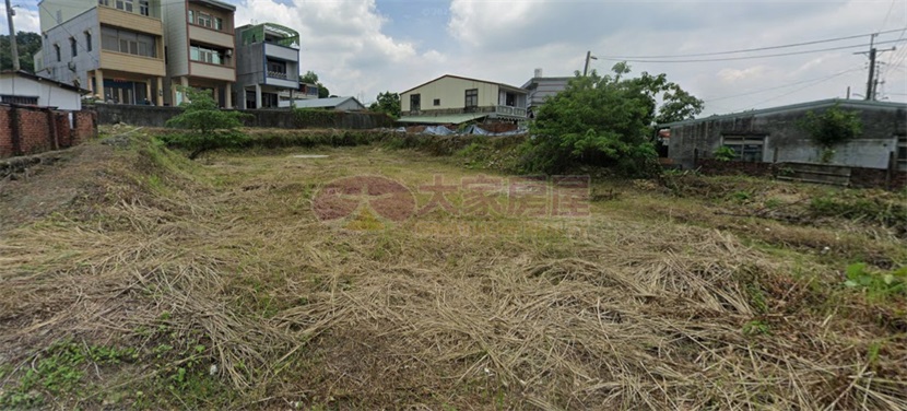 大內市區旁約240坪大面積建地房屋室內格局與周邊環境